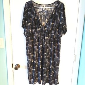 BLUE AND BLACK SHORT SLEEVE DRESS WITH V NECK